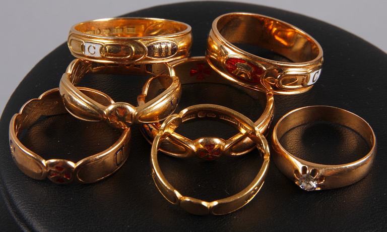 RINGAR, 7 st, guld 18-20K, 1900-tal. Totalvikt 50 gram.
