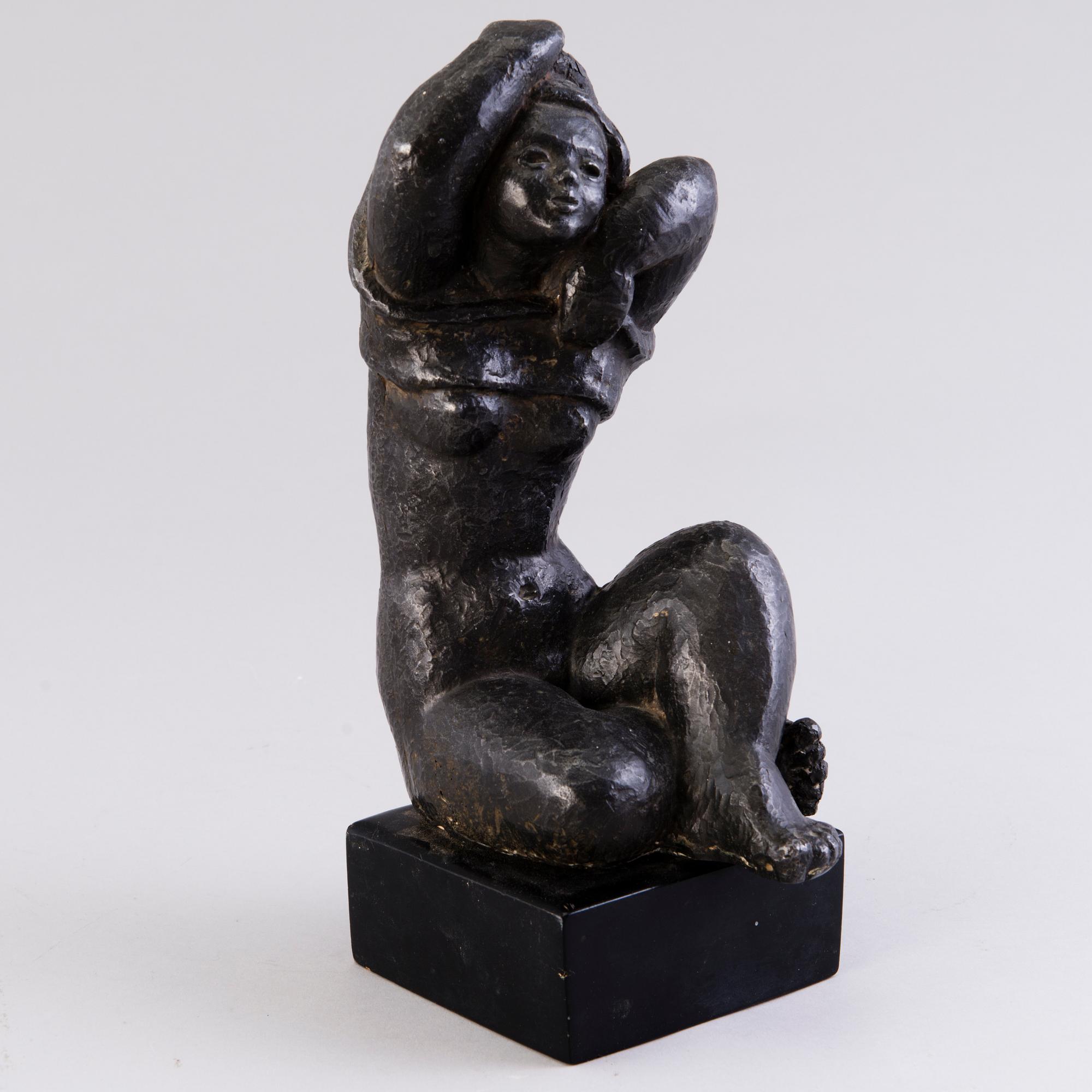 HEIKKI HÄIVÄOJA, veistos, pronssia, signeerattu.