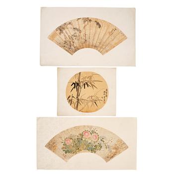 Solfjädersmålningar, tre stycken, akvarell och tusch. Qingdynastin.