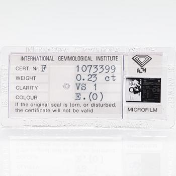 TIMANTTI, 0.23 ct. IGI-todistuksella.