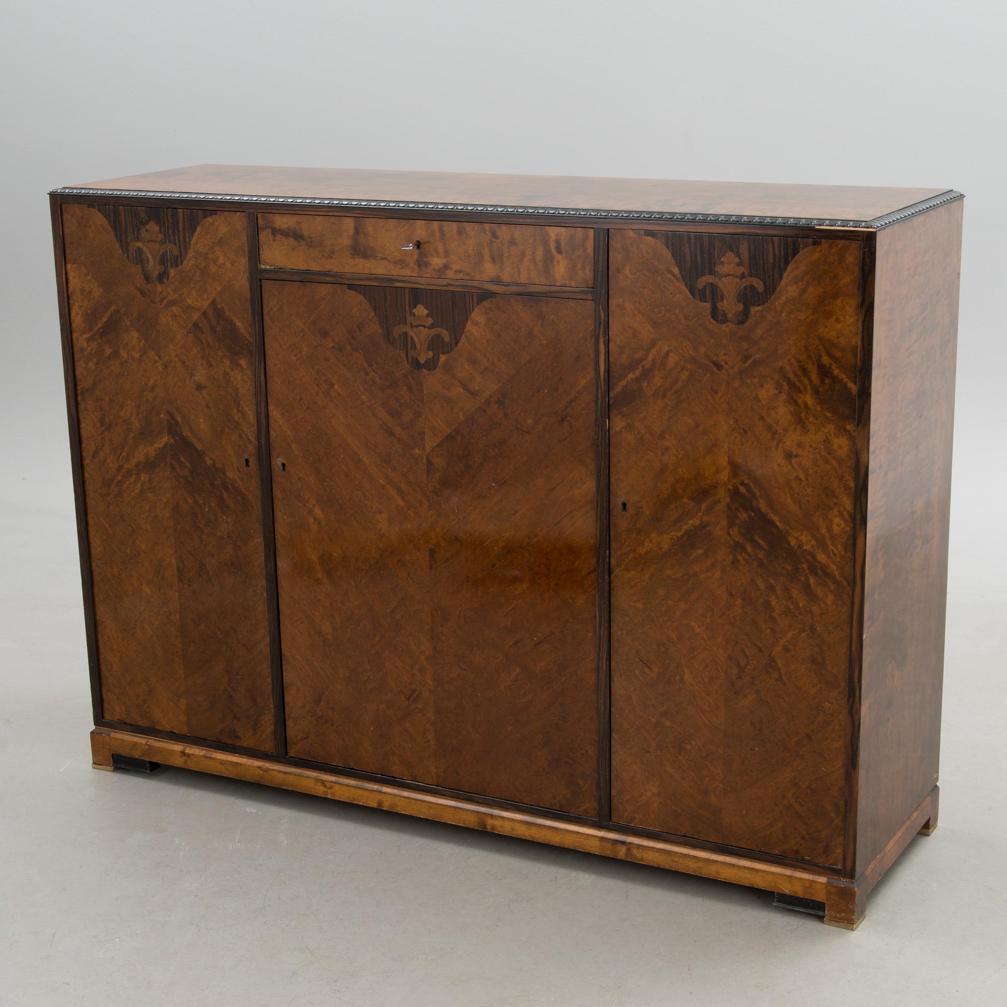 SIDEBOARD, 1930s-40s.