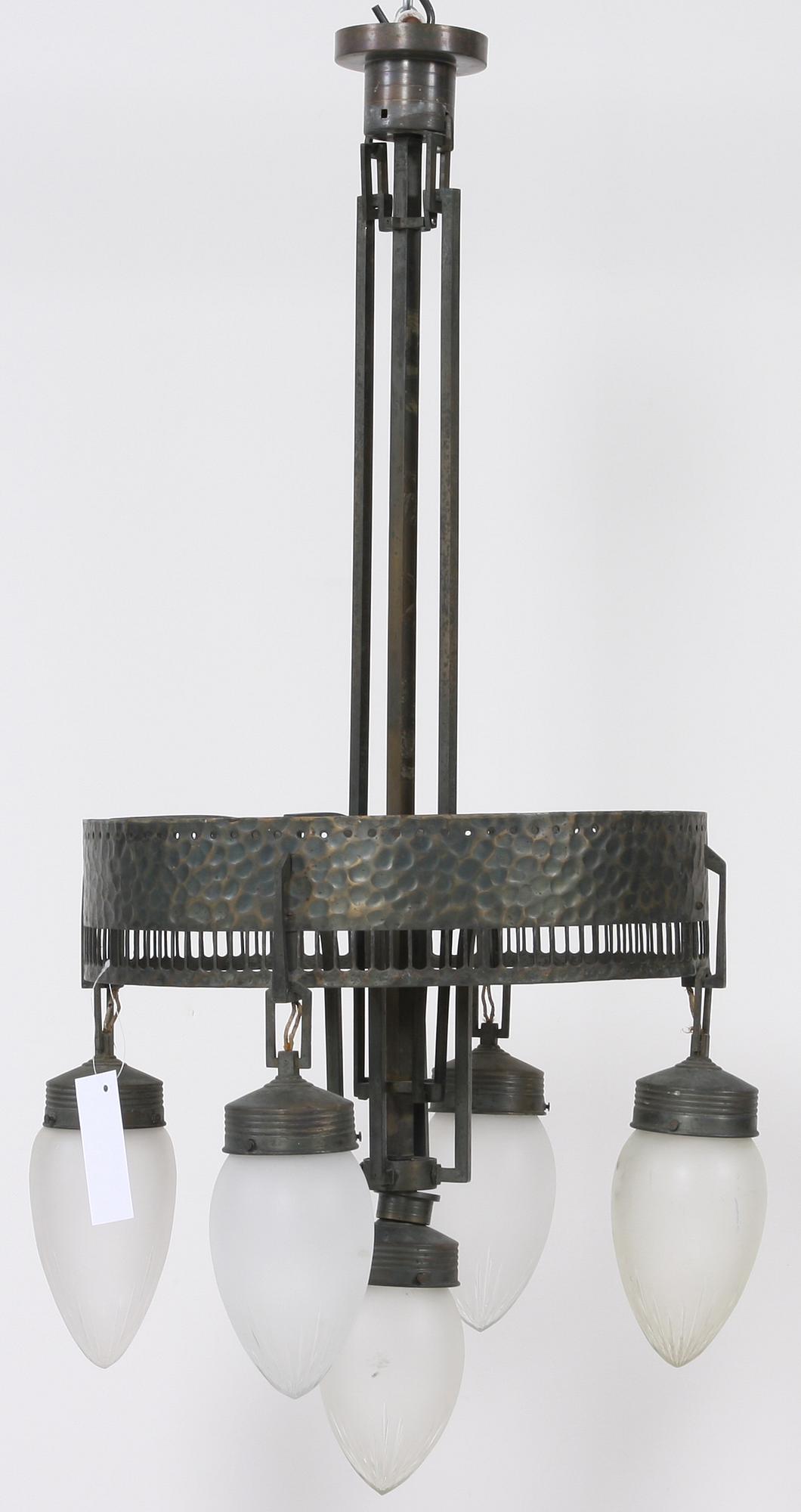 TAKLAMPA, jugend/nationalromantik, 1900-talets första kvartal, h 100.