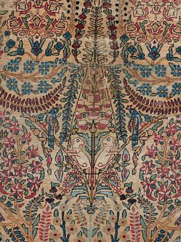 A rug, semi-antique Kerman Laver, ca 221,5 x 142 cm.