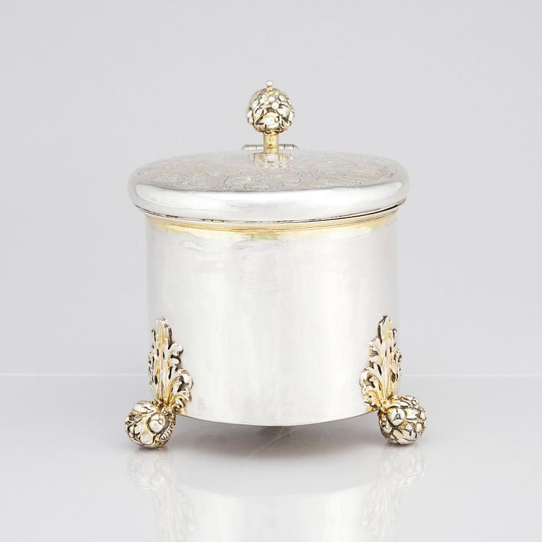 A Swedish late 17th/early 18th century parcel-gilt tankard, mark of Conrad Kampf, Kristianstad (1686-1711).