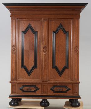 SKÅP, barockstil, 1900-talets första hälft.
