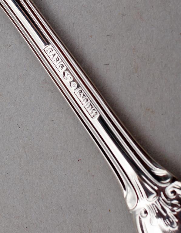 KAFFESKEDAR, 24 st, silver, olika modeller bla Olga och gammeldansk. Vikt ca 298 g.