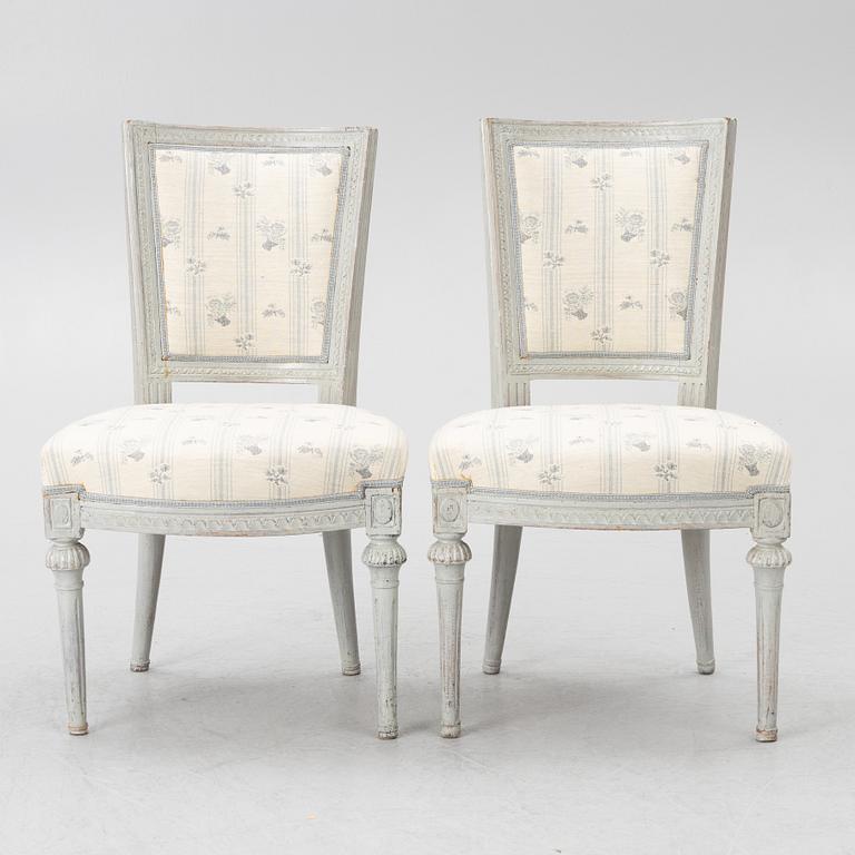Anders Svensson i Stekered possibly, a pair of Gustavian chairs, Lindome, late 18th century.
