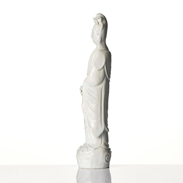 A blanc de chine figure of Guanyin, Qing dynasty, 18th century.