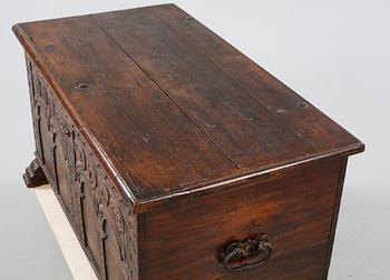 A chest from the 18th century.