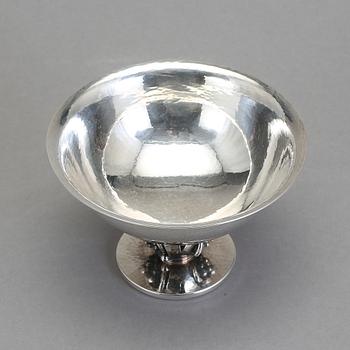 SKÅL, sterling silver, DGH, Danmark. 1900-talets första hälft. Vikt ca 126 gram.