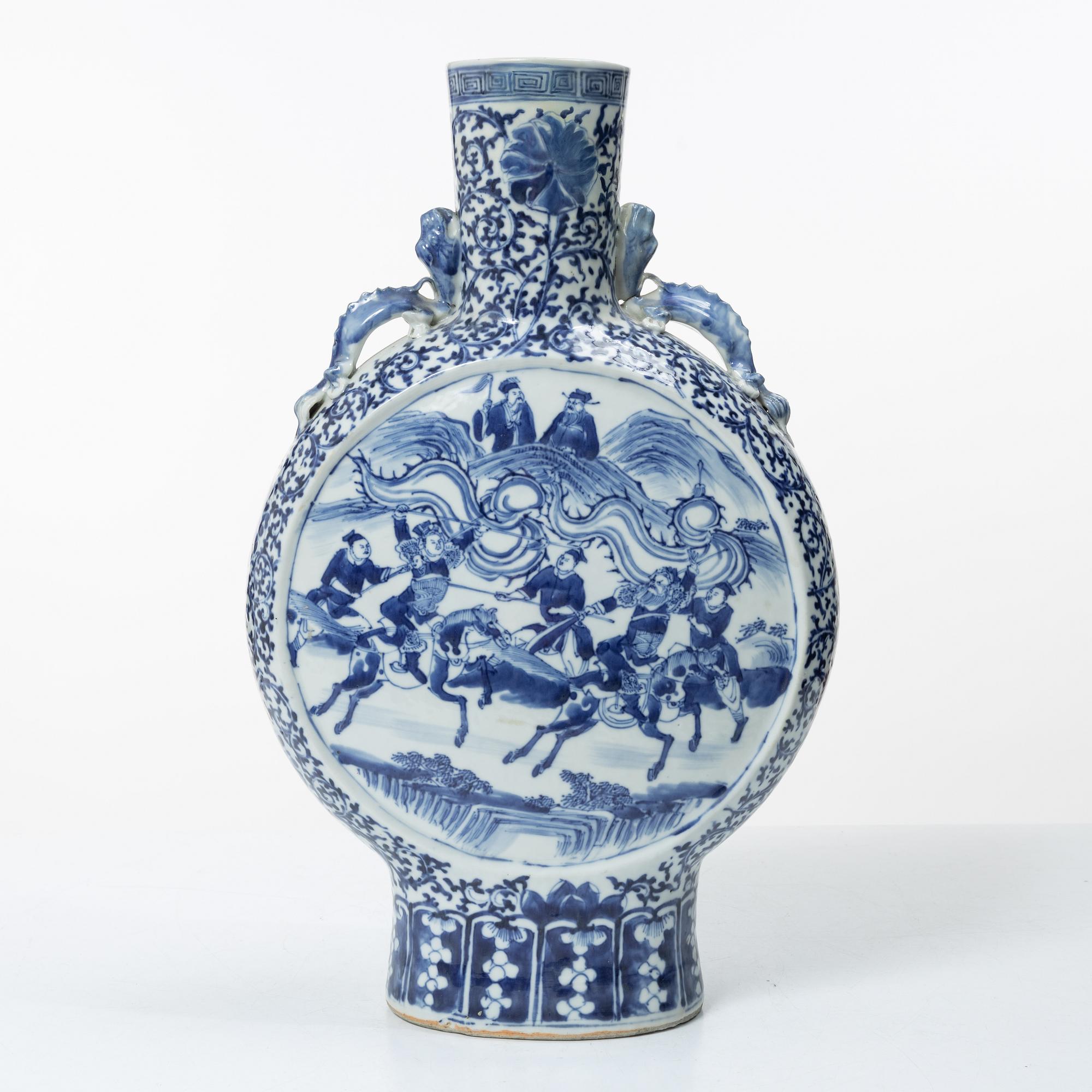 Pilgrimsflaska, porslin, Kina, Qingdynastin, 1800-tal.