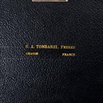 Parfymflakonger, 80 st, i konsulentportfölj, S.A. Tombarel Freres, Grasse, Frankrike, 1950-tal.