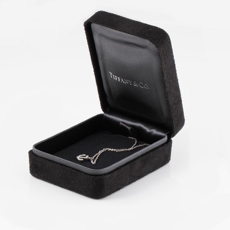 HÄNGE, Tiffany & Co, 18K vitguld med 16 briljantslipade diamanter. Vikt 2,2 gram.