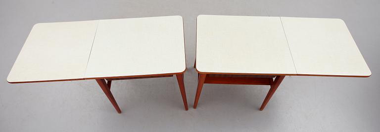 SÄNGBORD, 1 par, 1900-talets mitt.