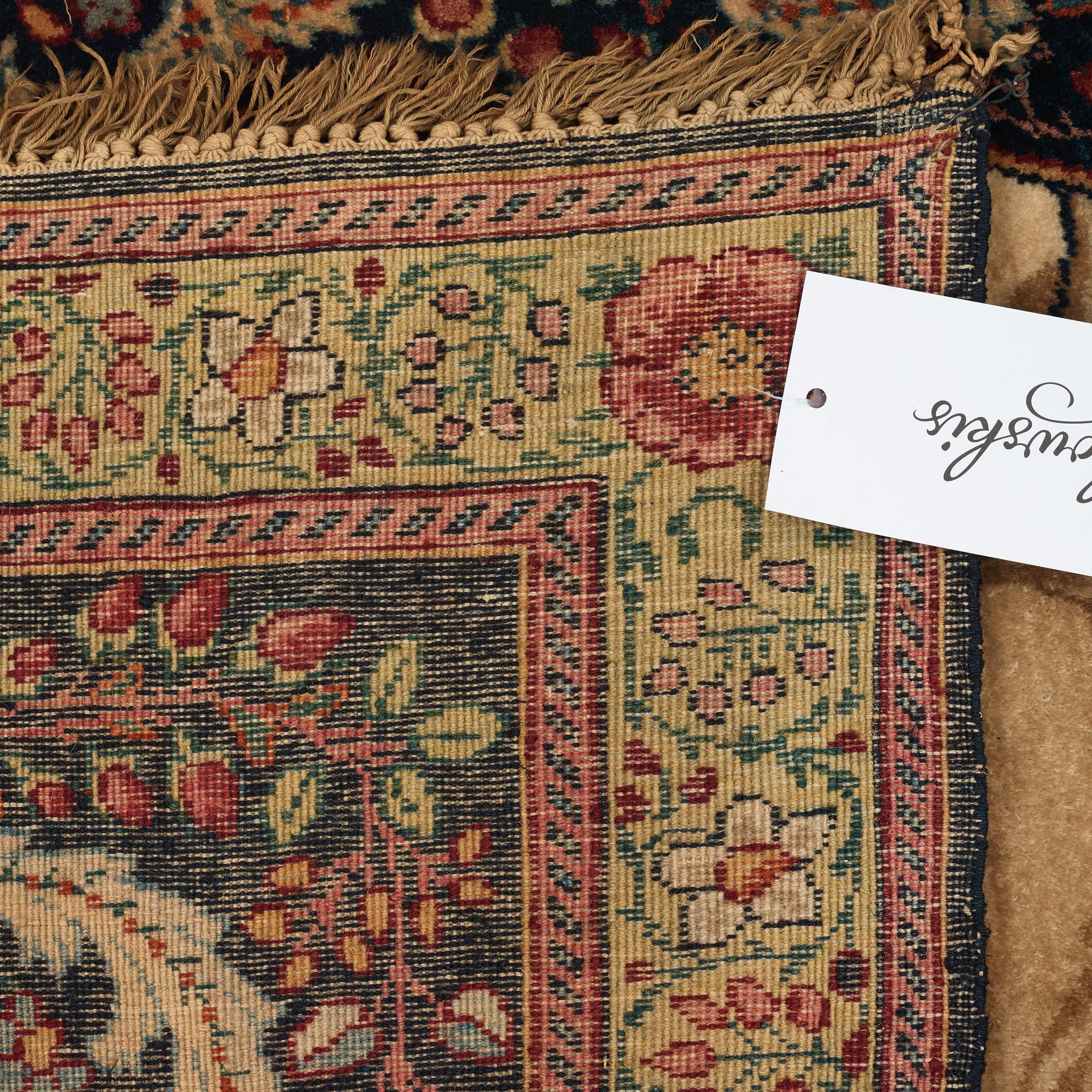 A carpet, semi-antique Kerman Laver, ca 81 x 61,5.