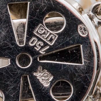 PÄRLHALSBAND 3 rader odlade sötvattenspärlor c 5,5 mm, lås 18K vitguld m odlade saltvattenspärlor.