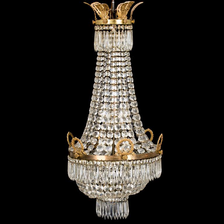 LJUSKRONA, oskariansk stil, omkring 1900. Höjd c:a 94 cm.