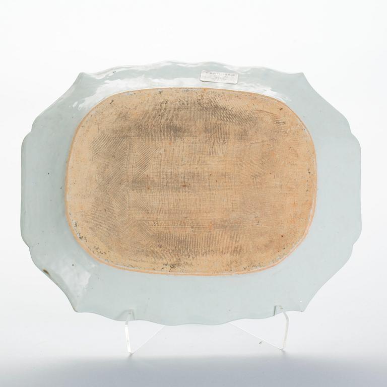 STEKFAT, porslin, Kina, Qianlong(1736-1795).
