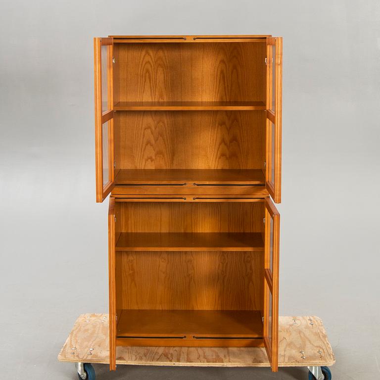 Titti Fabiani vitrinskåp, 2 st, "Book 4", 1900-talets slut.