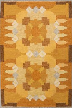 Ingegerd Silow, Matta rölakan signerad IS ca 240x165 cm.