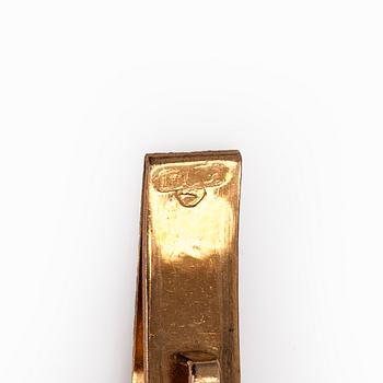 A 14K gold and shell cameo jewelry set, bracelet, pendant/brooch and ring.