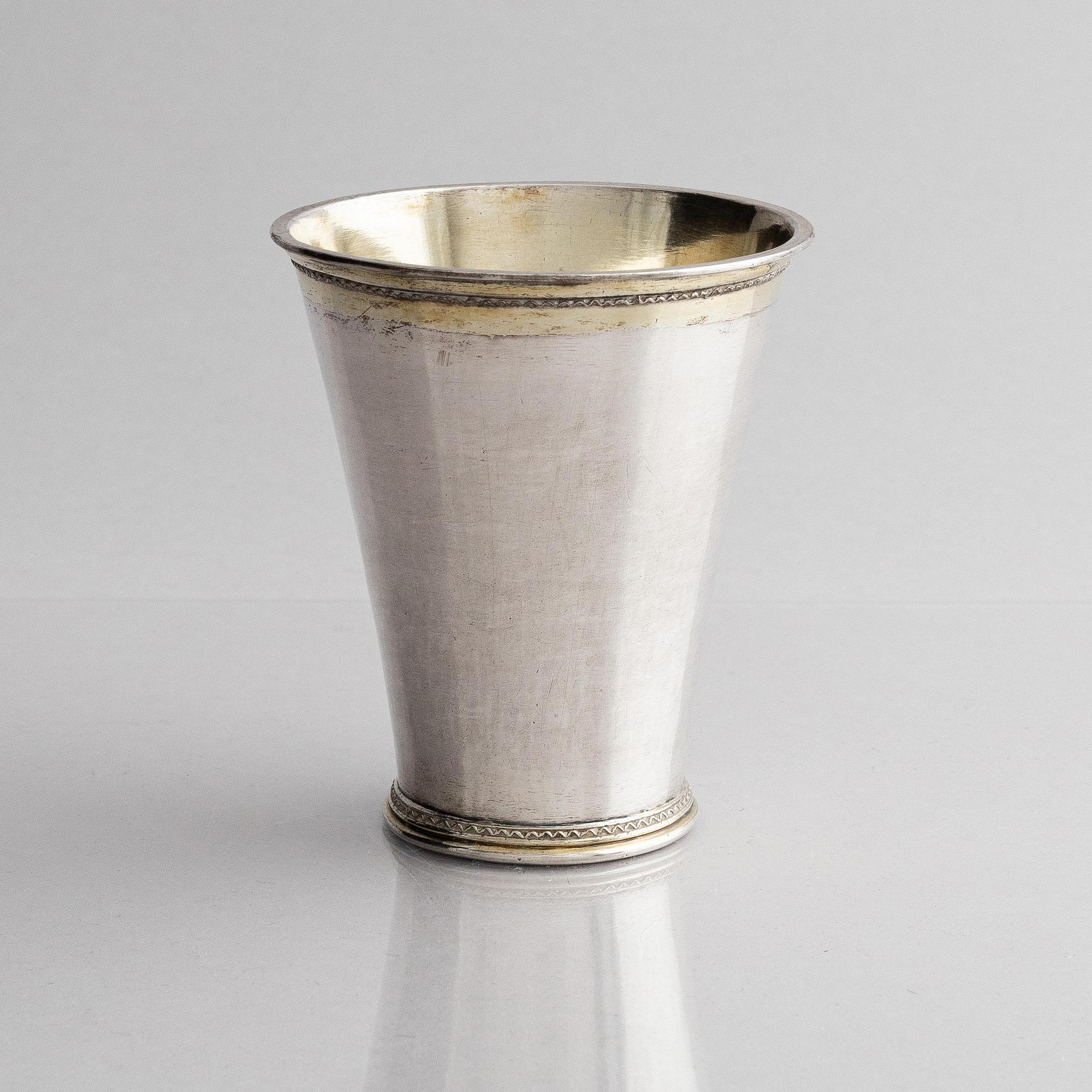 Abraham Wirgman, bägare, silver, Göteborg 1714. Senbarock.