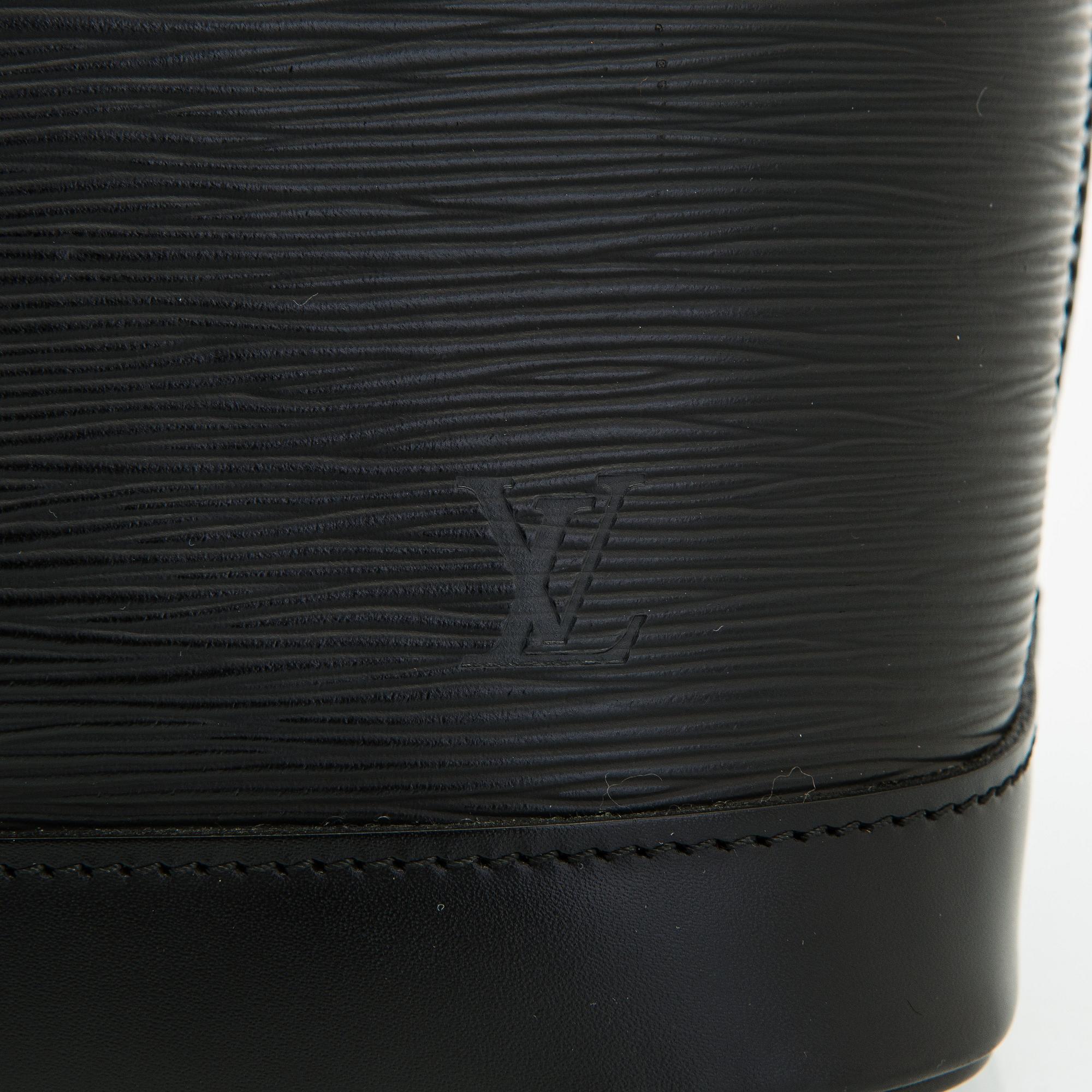 Louis Vuitton, laukku, "Alma Epi".