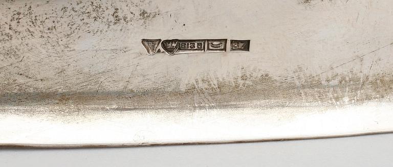 FAT, silver, emalj, Kirsi Ilvessalo, Tillander, Helsingfors 1955. Vikt ca 366 gram.