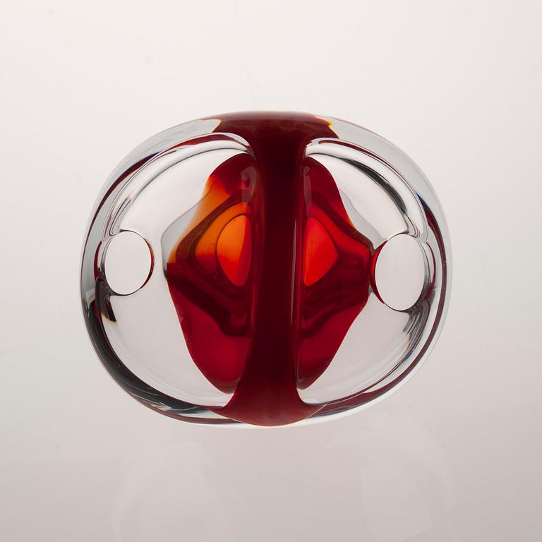 GLASSKULPTUR / VAS, signerad "Kari Alakoski Iittala 1999".