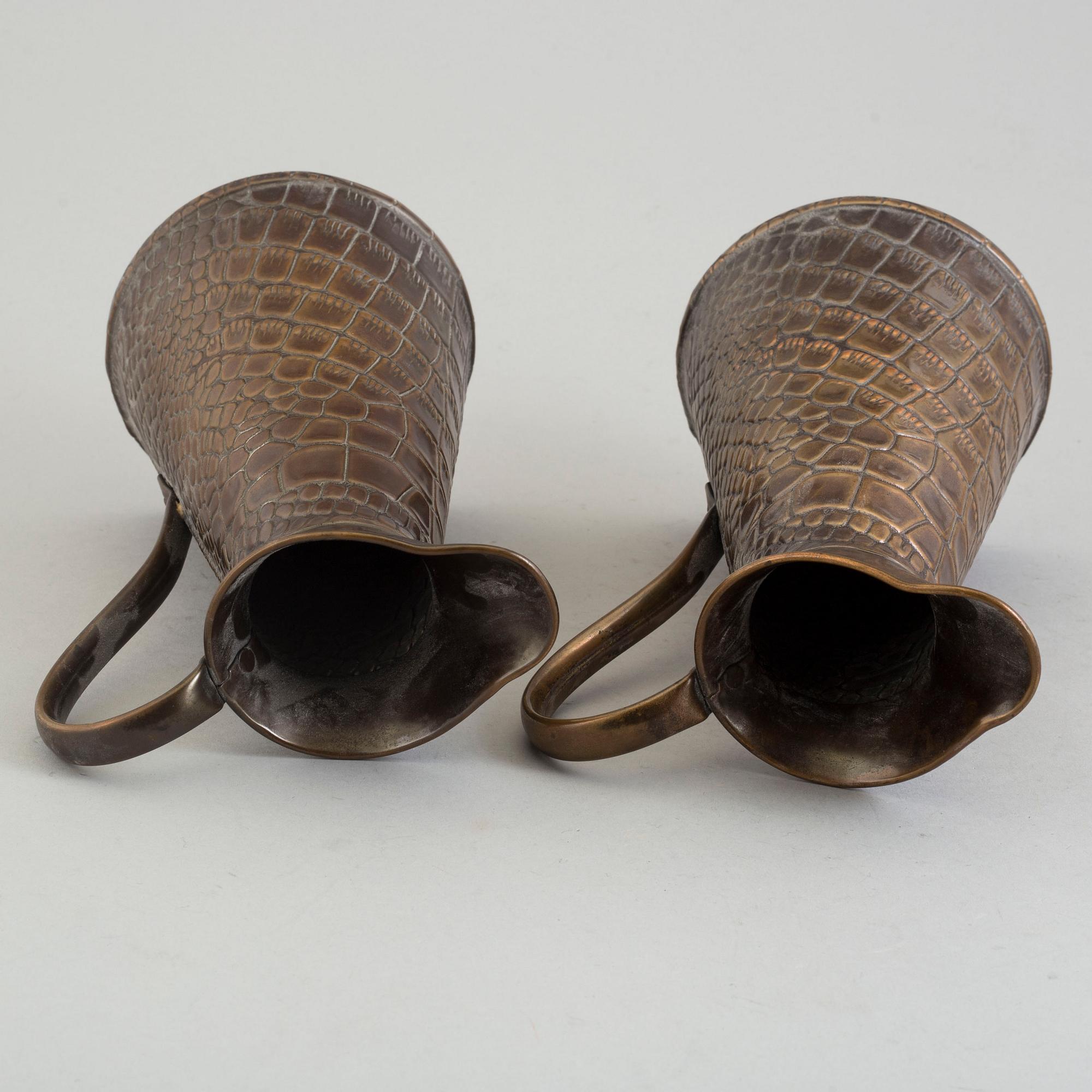 JOSEPH SANKEY & SON, VINKANNOR, ett par, Bilson, Wolverhampton, 1900-talets början.