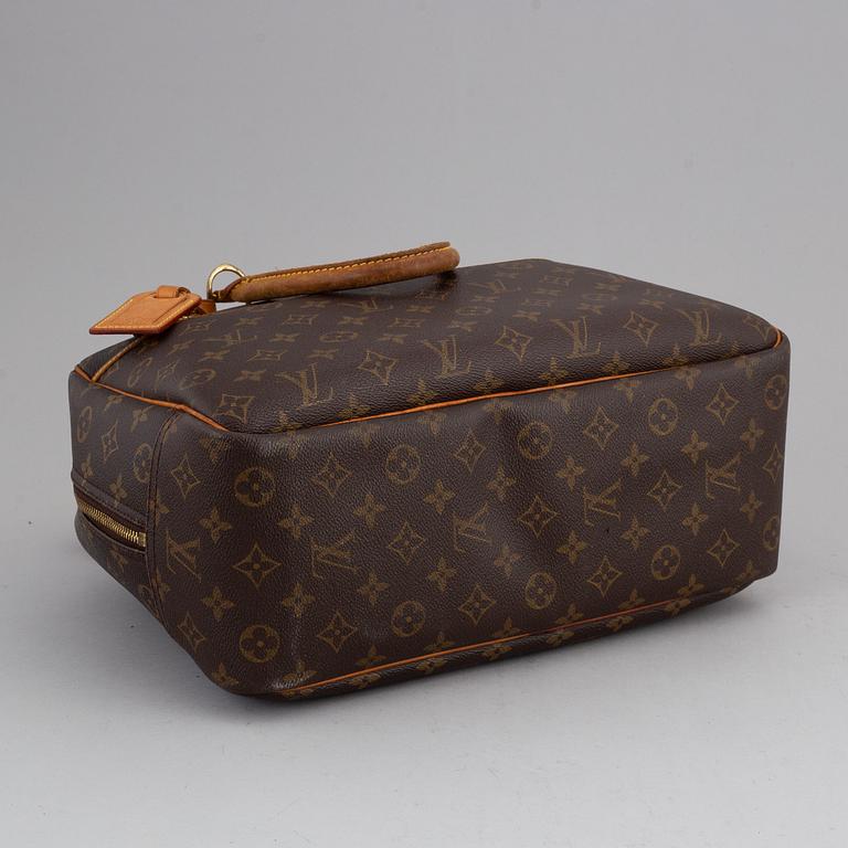 LOUIS VUITTON, a monogram canvas 'Deauville'.