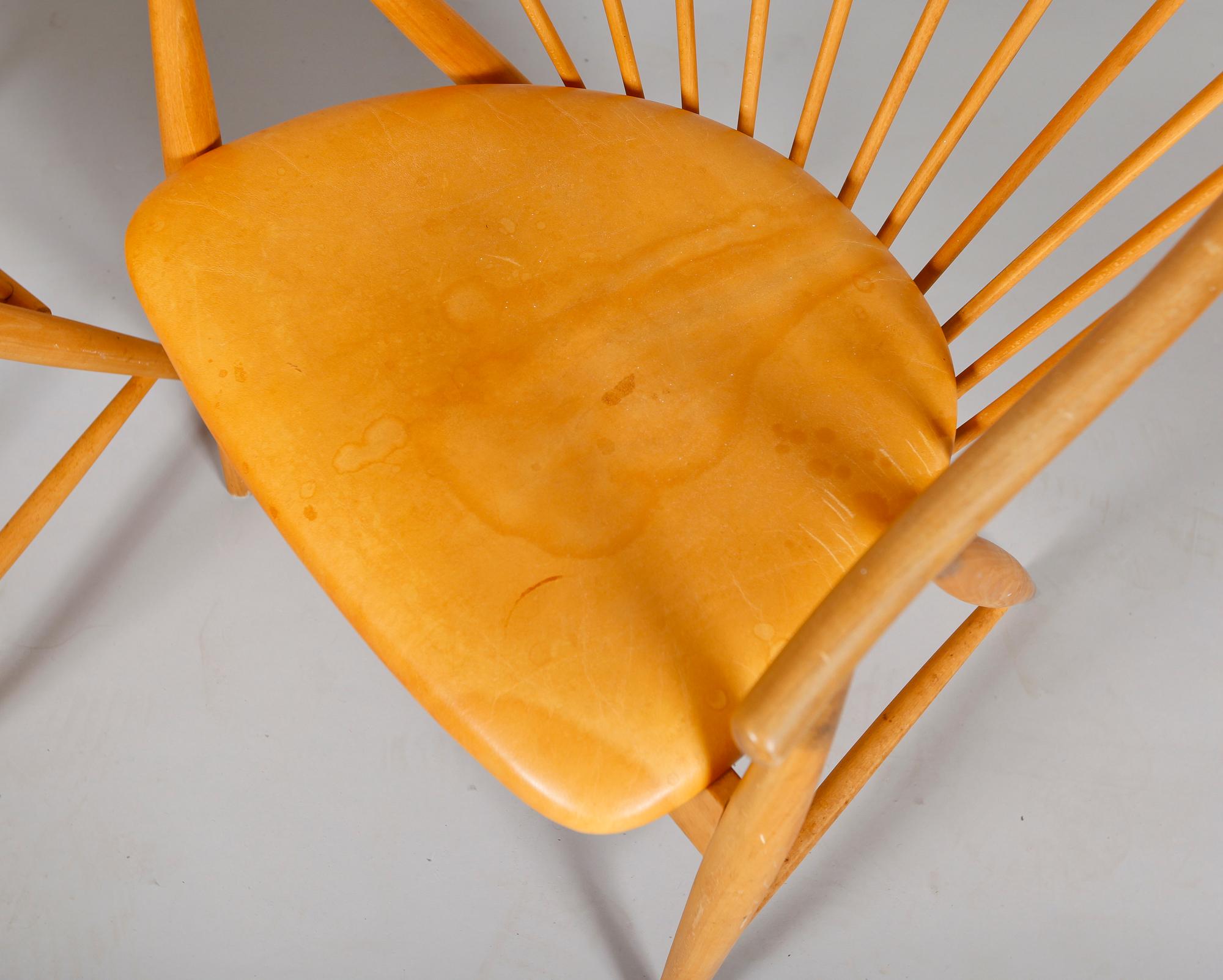 KARMSTOLAR, 2 st, "Solfjädern", Sonna Rosén, formgiven 1948.