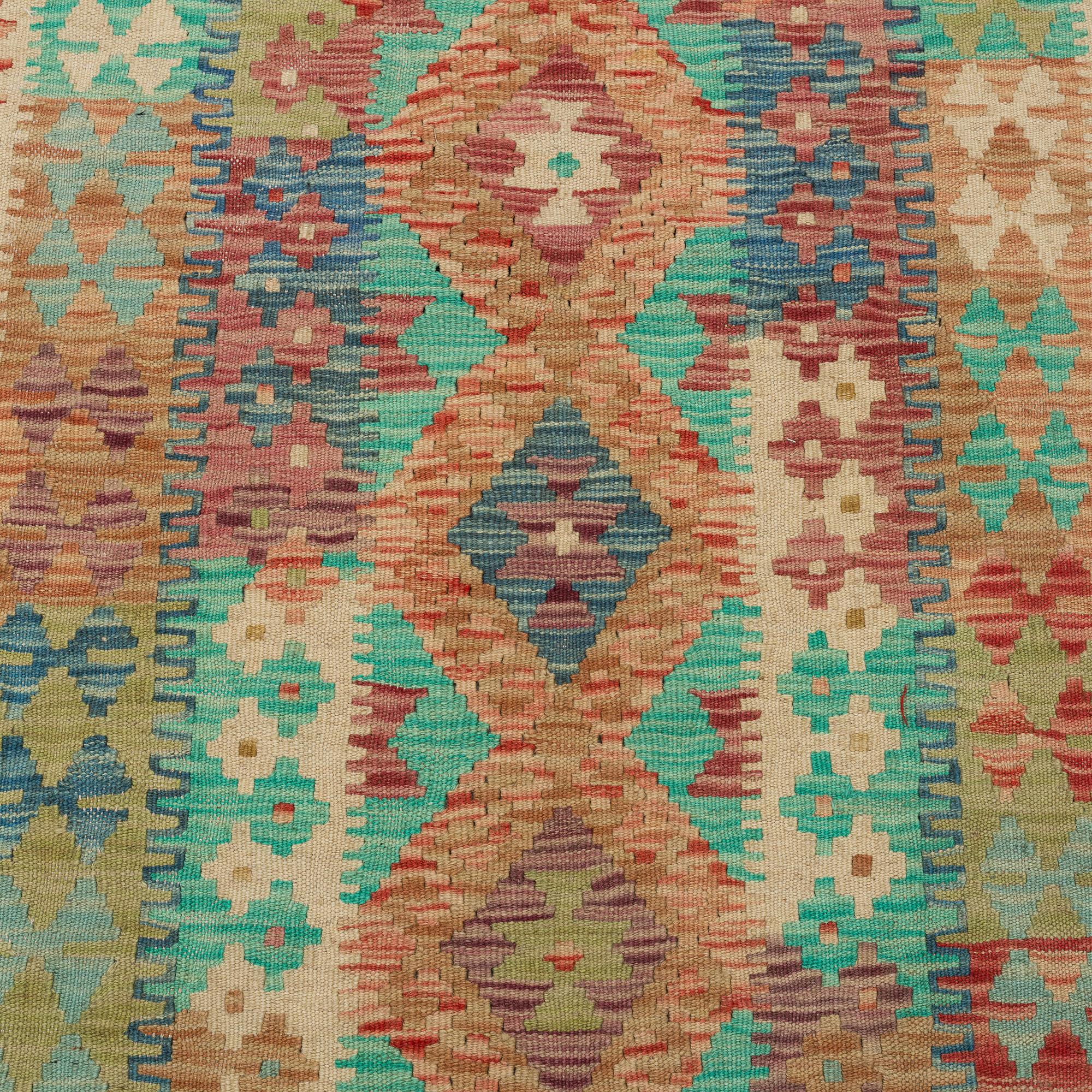 A RUG, kilim 192 x 77 cm.