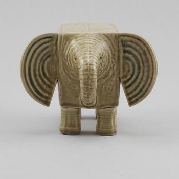 FIGURIN, "Elefant", ur serien "Afrika", stengods, Lisa Larson, Gustavsberg, (1965-1970).