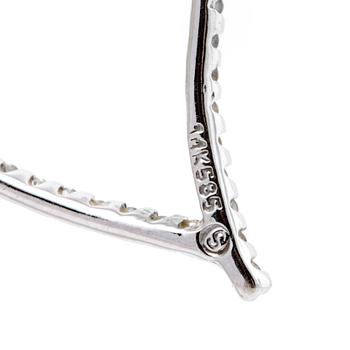 Pendant and chain, 14K whitegold brilliant-cut Diamonds, total length approx 48 cm.