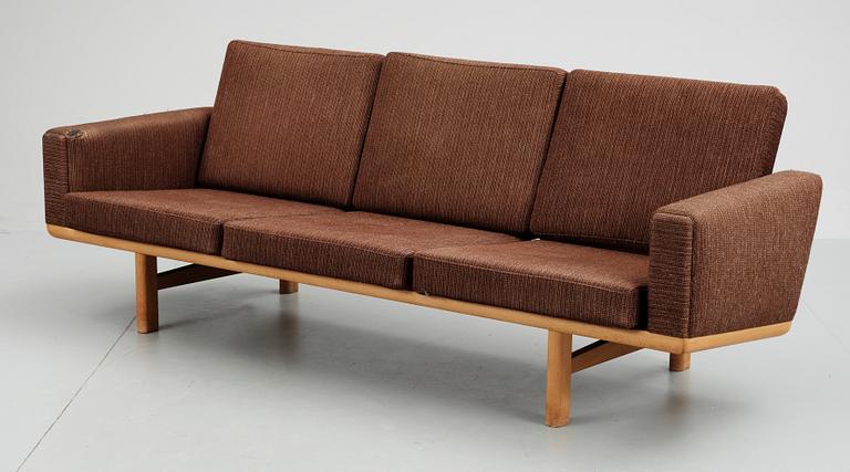 SOFFA, Hans J Wegner, Getama Gedsted, 1900-talets mitt.