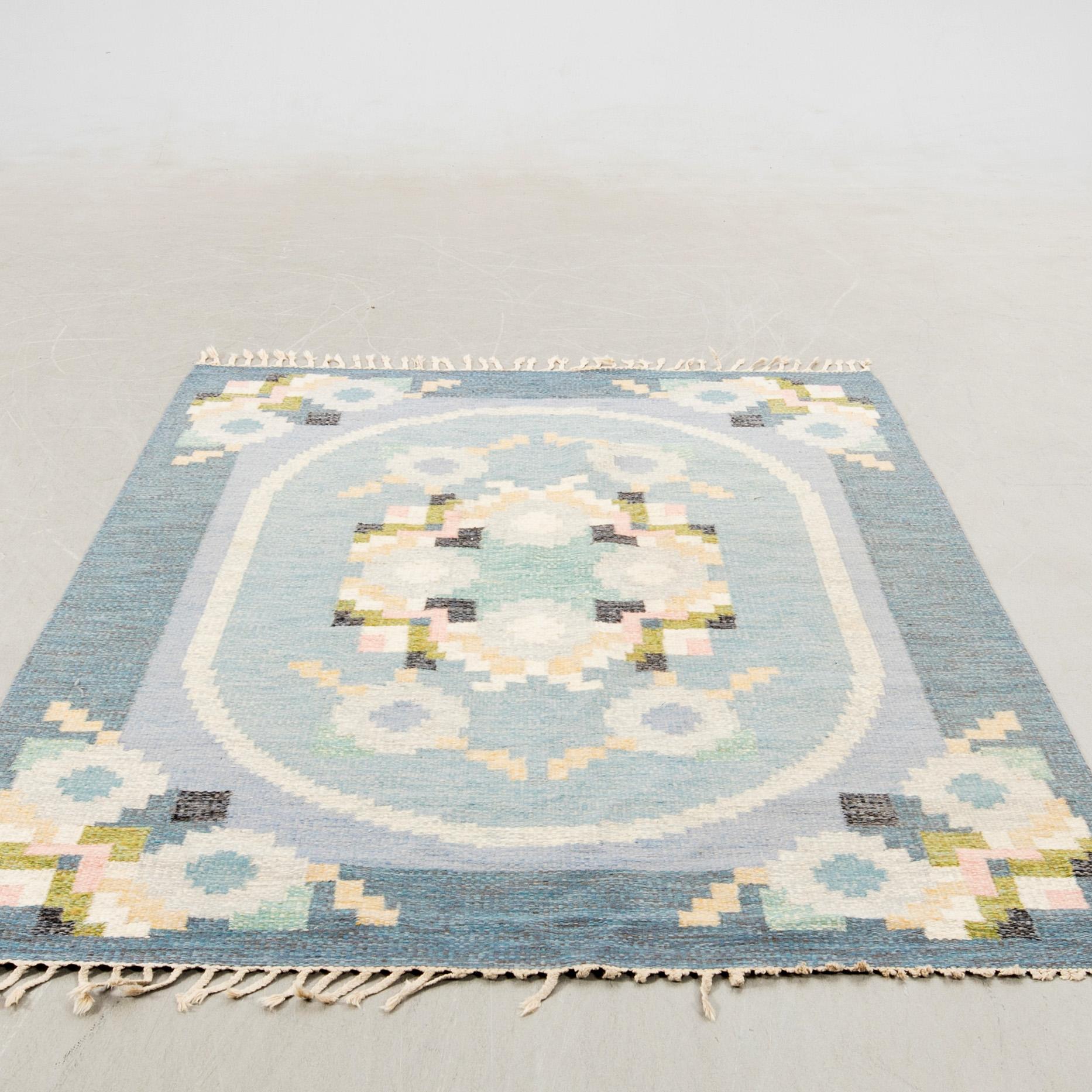 Ingegerd Silow, Rug, flat weave, signed, approximately 233x167 cm.
