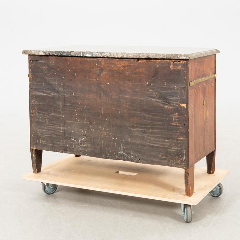 Chest of drawers, attributed to Jonas Hultsten (master in Stockholm 1773-1794), Gustavian.