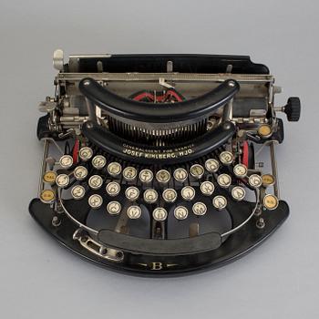SKRIVMASKIN, The Imperial Typewriter Co Ltd, Leicester, Josef Kihlberg, Hjo, 1900-talets första hälft.