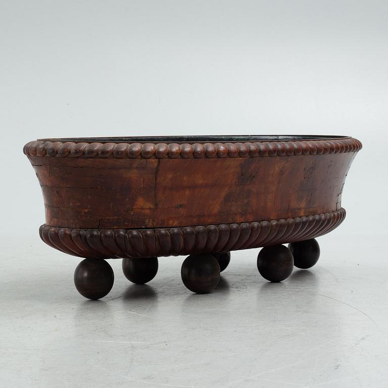 A large mahogany jardiniere, late 19th century.