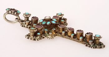 HÄNGSMYCKE, silver, samt turkoser, pärla och troligen safirer, 1800/1900-tal.