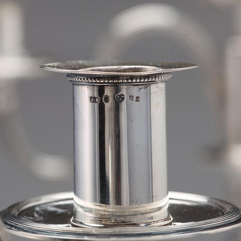 Pehr Zethelius, kandelabrar för två ljus, ett par, silver, Stockholm 1799, gustavianska.
