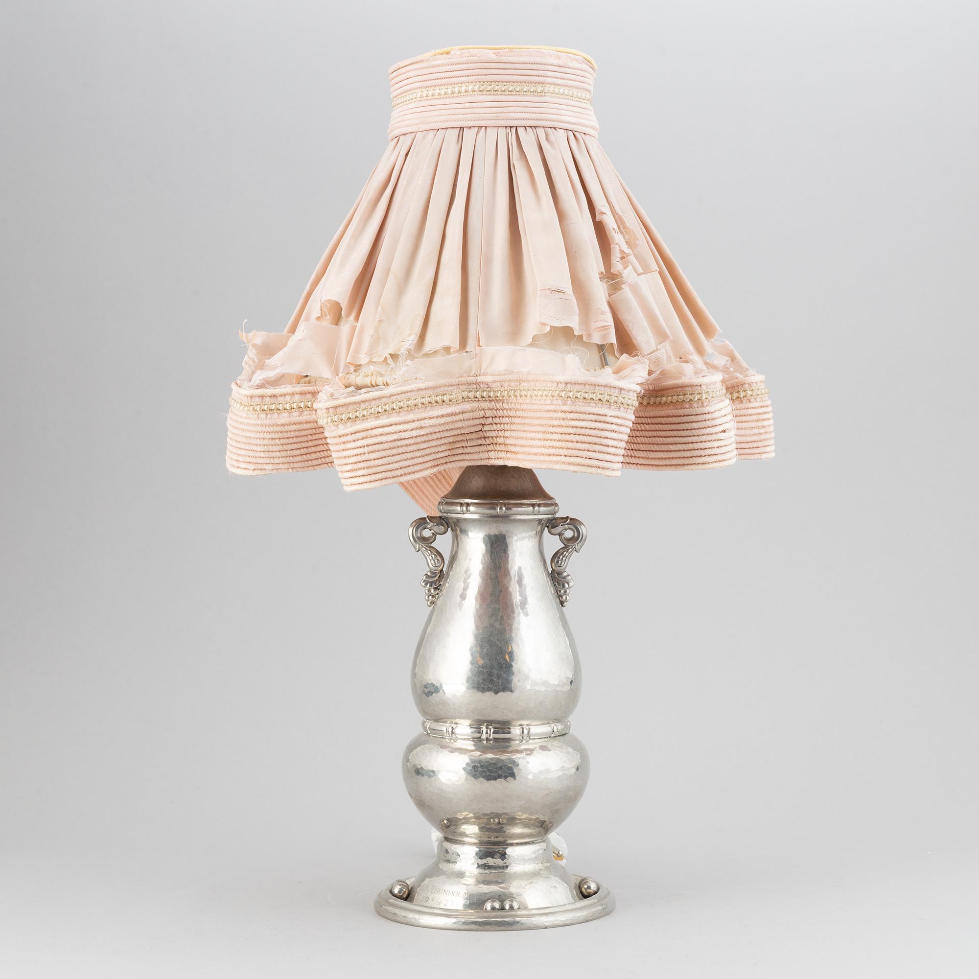 A pewter table lamp from Gerotin, Holland/Denmark, first half of the 20th-century.