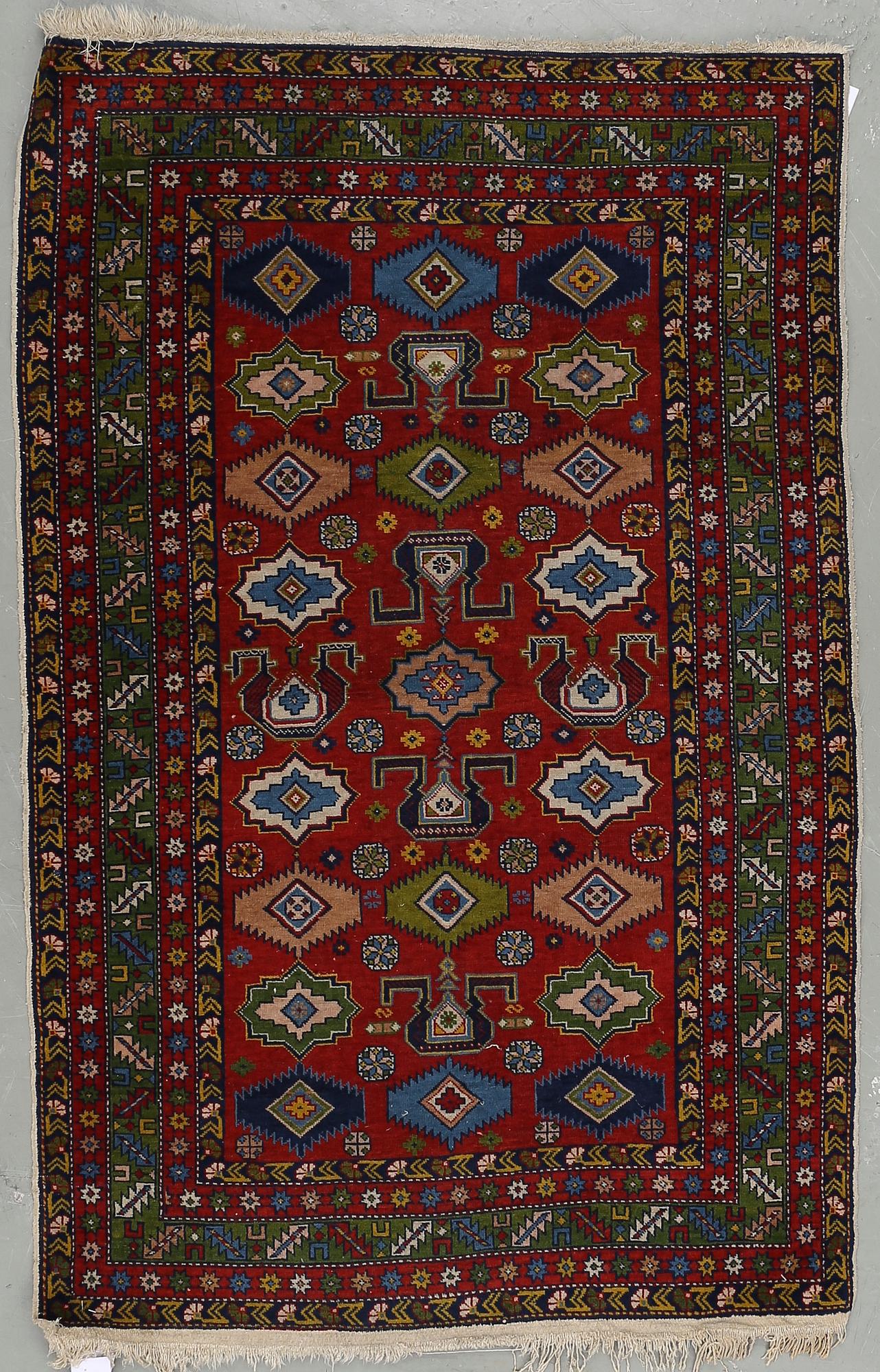 MATTA, semiantik, Kaukas, ca 147x105 cm.