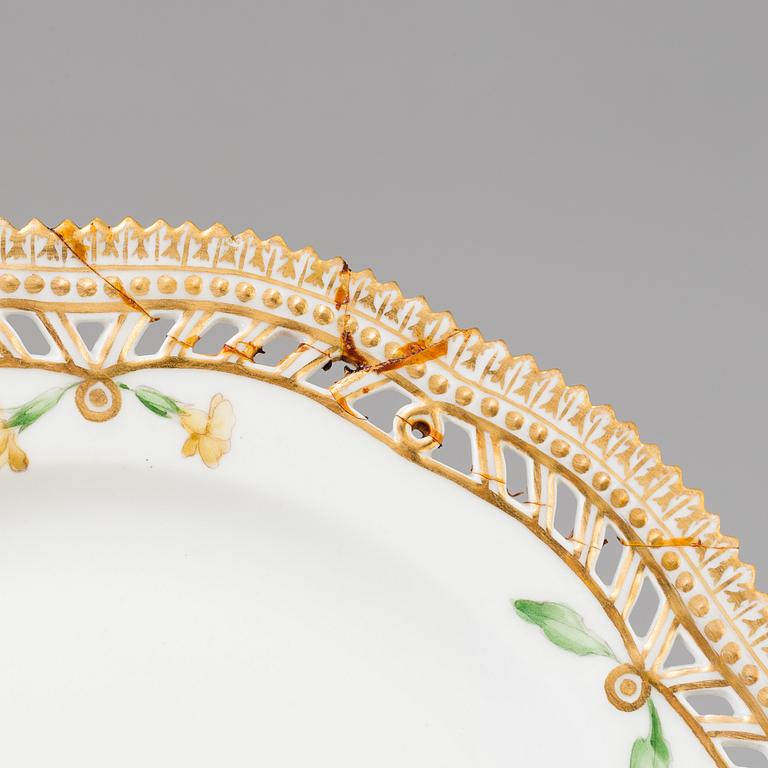 TALLRIKAR, 8 st, "Flora Danica", Royal Copenhagen, 1900-tal.