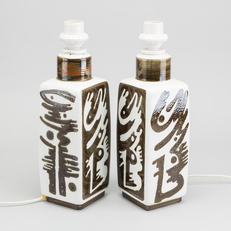 BORDSLAMPOR, ett par, porslin, Carl-Harry Stålhane, Rörstrand.