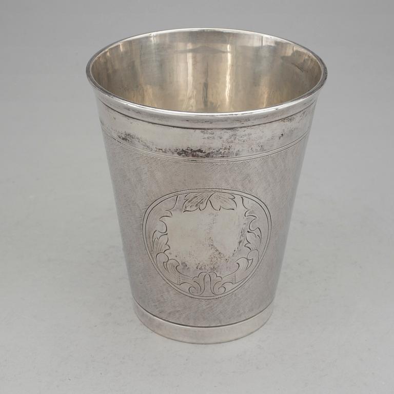 BÄGARE, silver, W.A Bolin, Stockholm, 1947. Vikt ca 500 g.