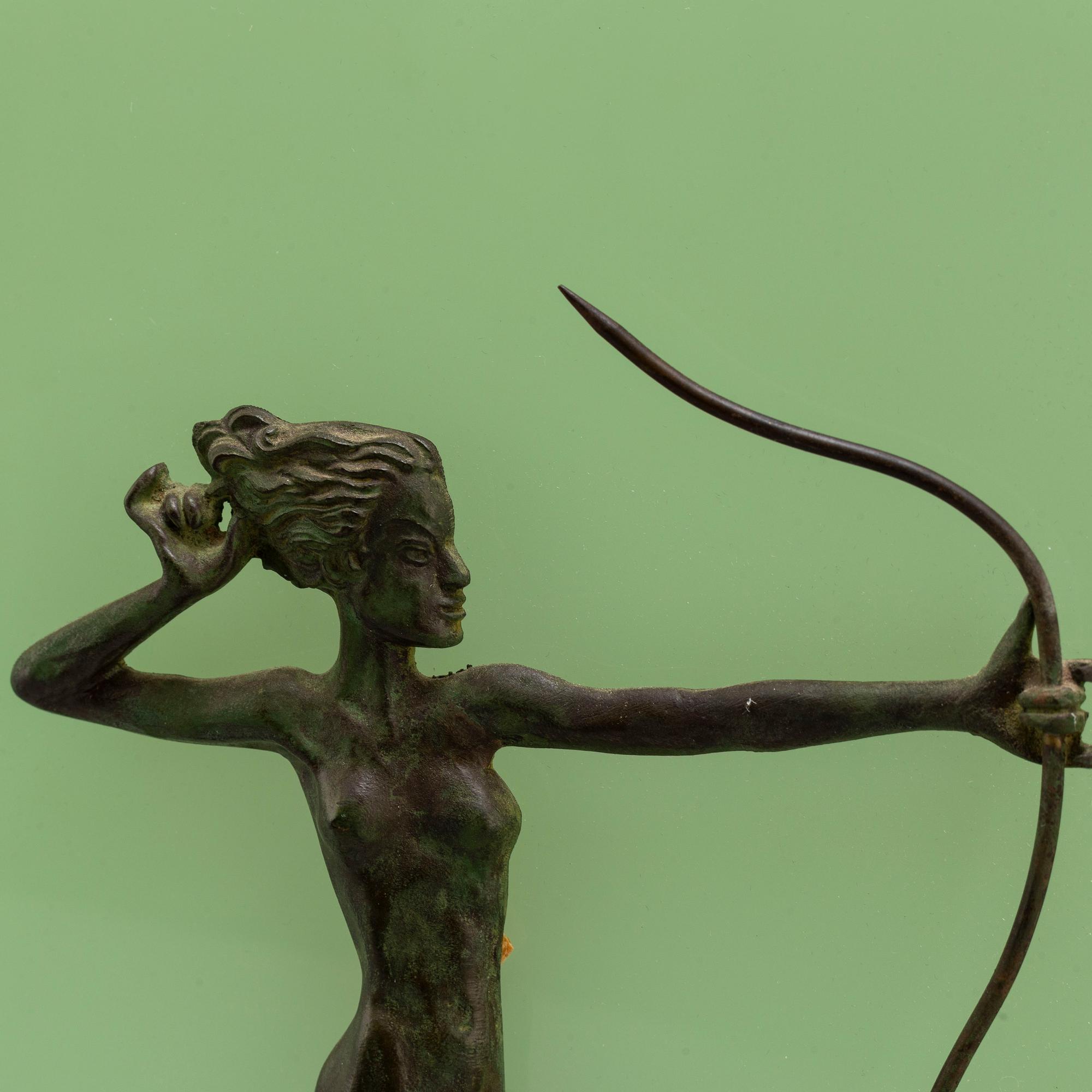 A 1930s art déco table light.