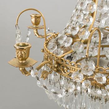 A SWEDISH CHANDELIERE 20 TH CENTURY.