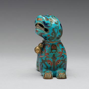 A cloisonné joss stick holder, Qing dynasty, circa 1800.